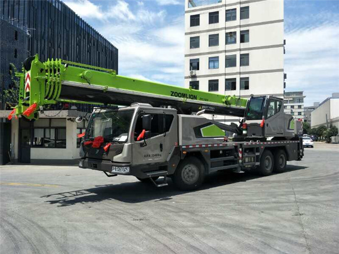 烟台市随车吊师傅告诉你租赁随车吊车如何区分吨位