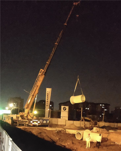 烟台市“弯臂矫正”—— 吊车的 “形变补偿” 技术