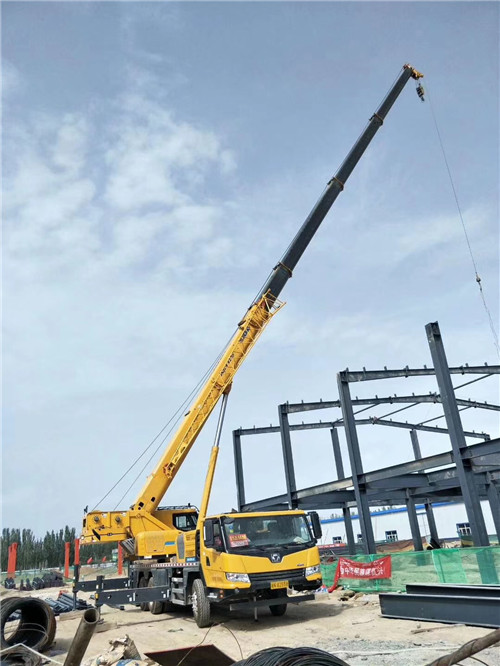 烟台市超高层建筑钢结构吊装案例